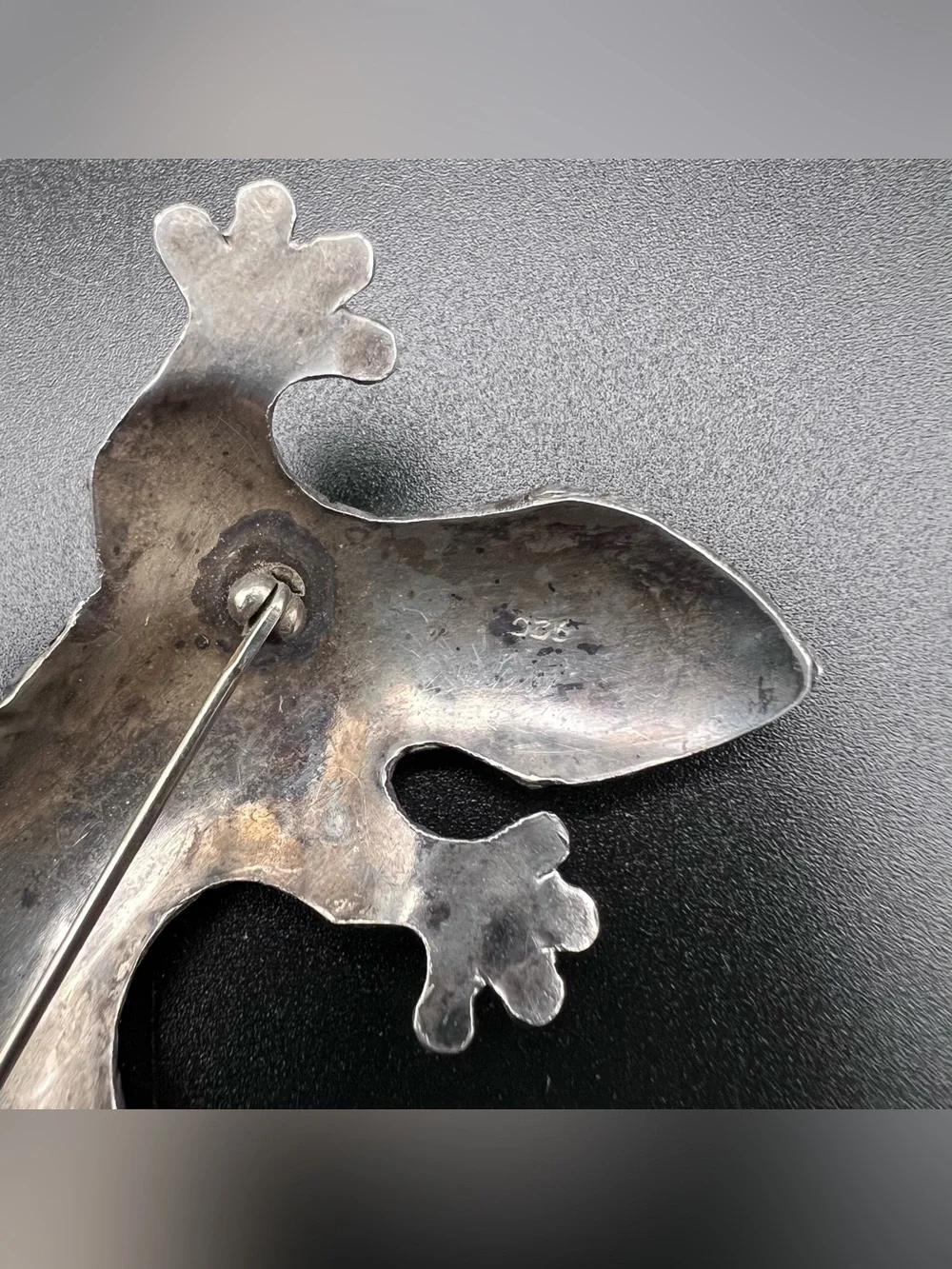 Sterling Silver Large Gecko Brooch